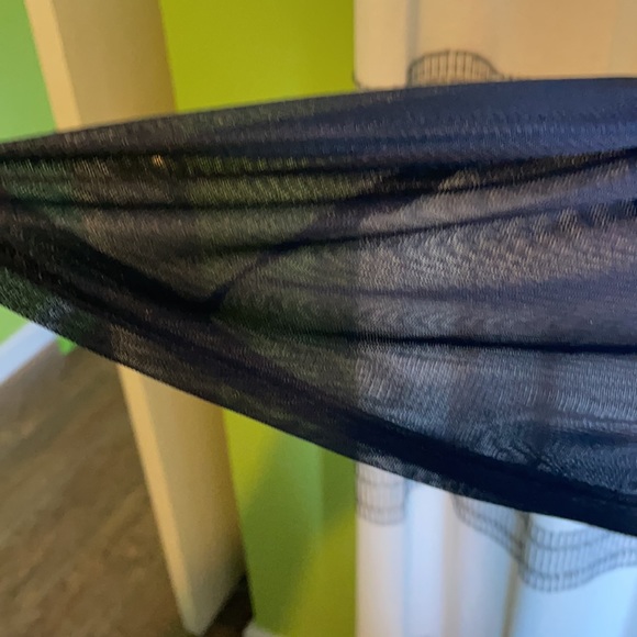 Lush ( Nordstrom) Navy Floral Dress - Picture 6 of 7